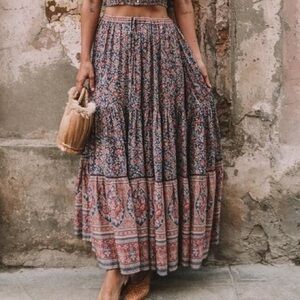 ISO navy jasmine skirt / UFT Freda Boho Midi. Medium